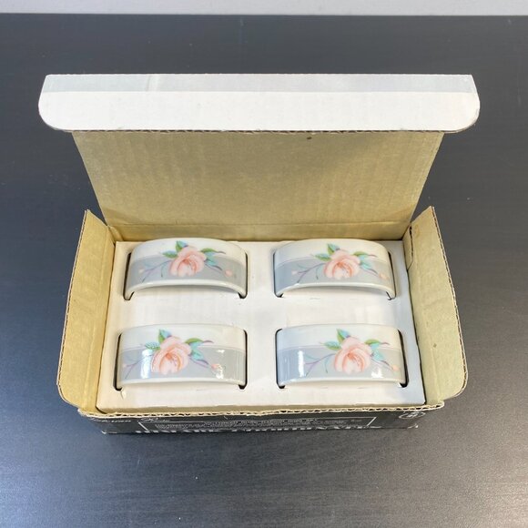 Porcelain Set of 4 Napkin Ring, Designed HIMARK Giftware, Japan, White Floral Pa - Picture 4 of 10